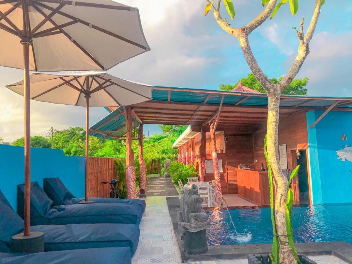 Auora Guest House นูซาเลมโบงัน ภายนอก รูปภาพ