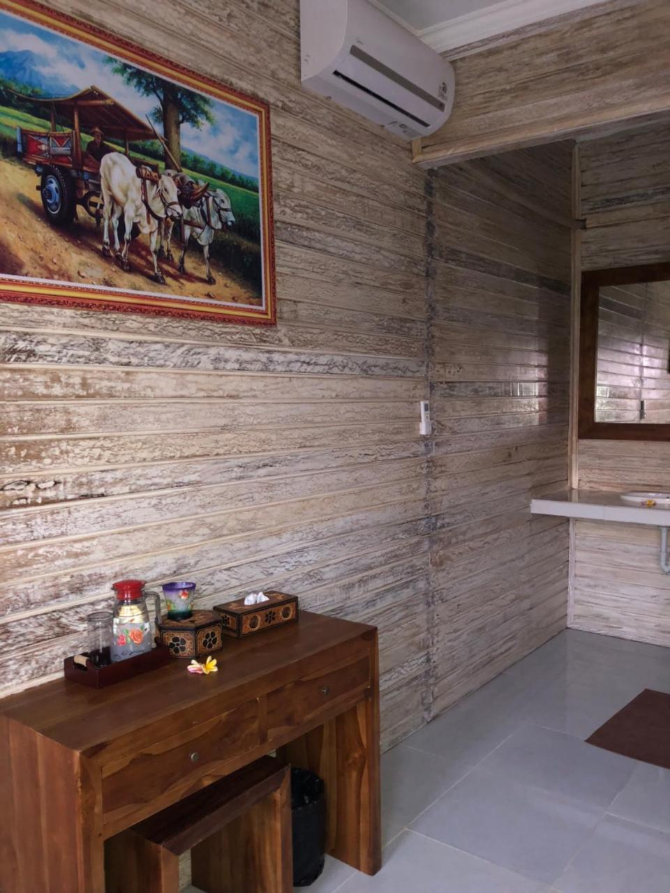 Auora Guest House นูซาเลมโบงัน ภายนอก รูปภาพ