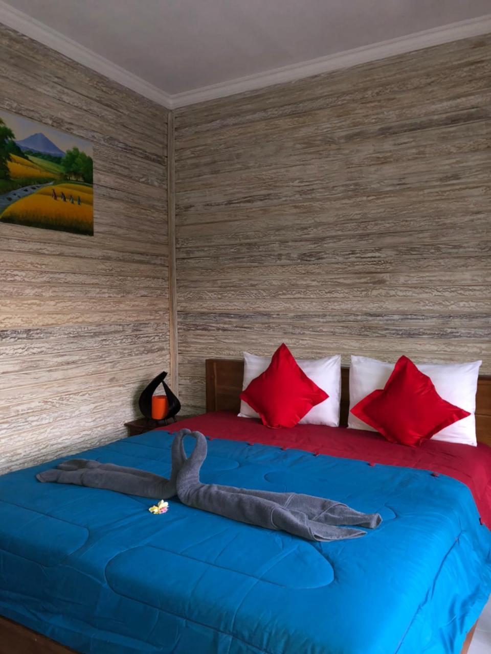 Auora Guest House นูซาเลมโบงัน ภายนอก รูปภาพ